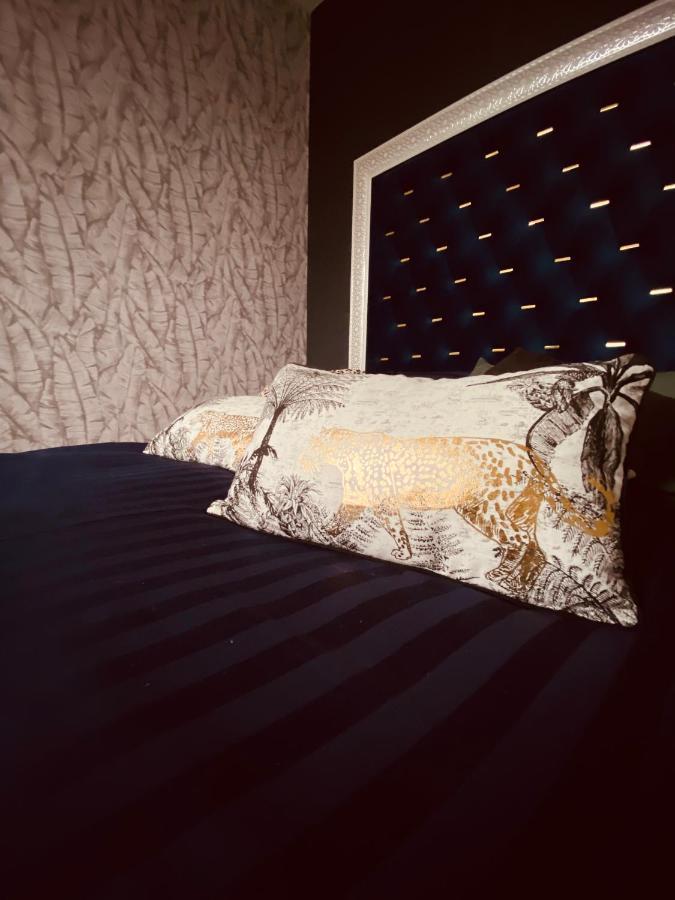 Hypolite Bed & Breakfast Avesnes-sur-Helpe Exterior foto